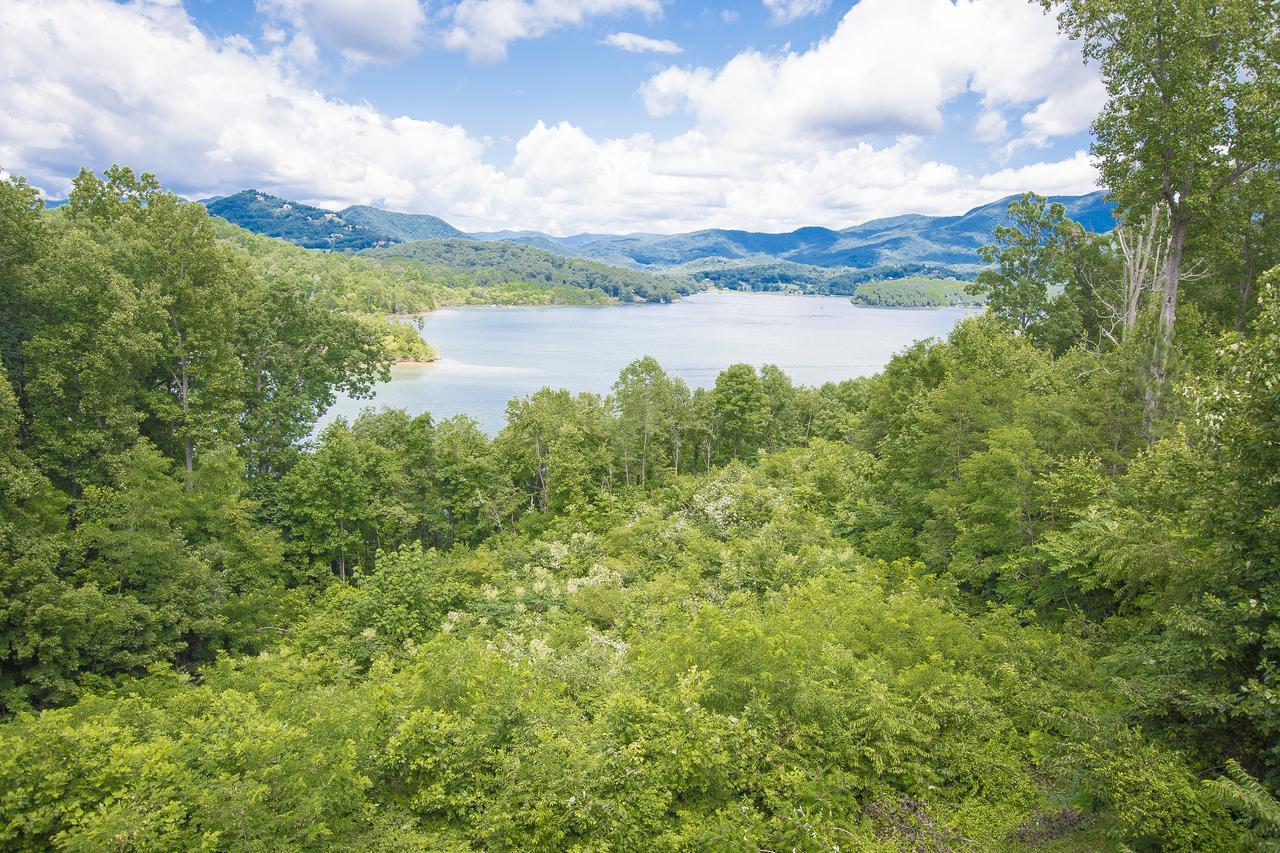 Lake Chatuge Lodge Hiawassee Exterior photo